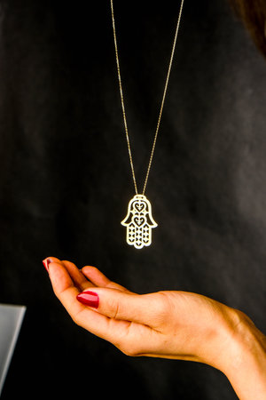 Stunning Gold and Diamond Bridal Jewelry Setsの写真素材