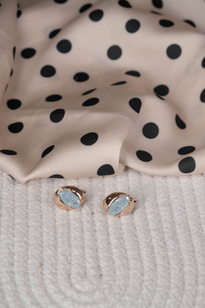 Glamorous Gold and Diamond Wedding Rings