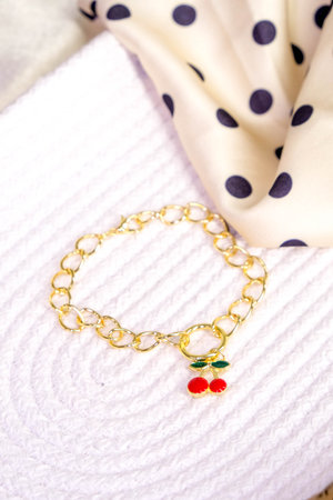 Custom-Made Gold and Diamond Jewelry for Special Momentsの写真素材