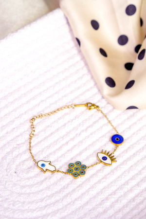 Exclusive Gold and Diamond Jewelry for Luxury Loversの写真素材