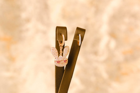 Sophisticated Gold and Diamond Jewelry for Women