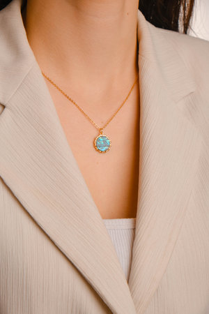 Exclusive Gold and Diamond Jewelry for Luxury Loversの写真素材