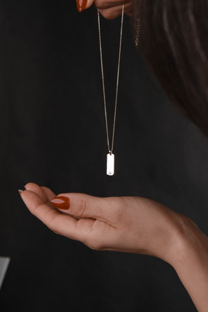 Personalized Gold and Diamond Jewelry Gifts