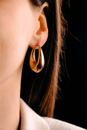 Timeless Jewelry Designs Featuring Gold and Diamonds