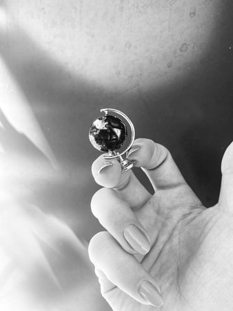 Sparkling Jewelry Sets: Gold, Diamonds, and Gemstones