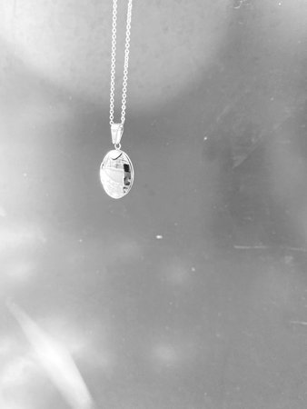 Luxury Bridal Jewelry: Diamonds and Gold Engagement Jewelryの写真素材