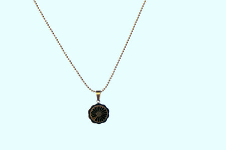 Precious Gold and Diamond Jewelry for Her
