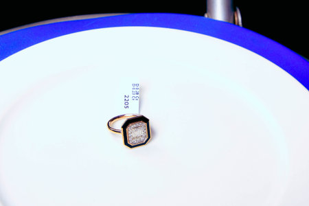 Sophisticated Gold and Diamond Jewelry for Womenの写真素材