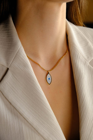 Stunning Gold and Diamond Bridal Jewelry Setsの写真素材