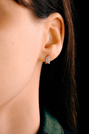 Classic Diamond and Gold Jewelry for Women