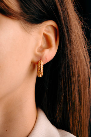 Timeless Jewelry Designs Featuring Gold and Diamonds