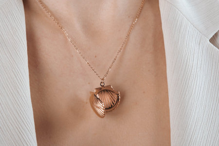 Luxury Gold and Diamond Jewelry