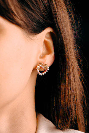 Timeless Jewelry Designs Featuring Gold and Diamonds