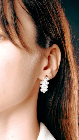 Classic Jewelry with Brilliant Diamonds