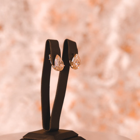 Alluring Gold and Diamond Wedding Bandsの写真素材