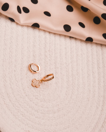 High-End Jewelry: Gold and Diamond Treasuresの写真素材