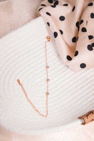 Shimmering Gold and Diamond Jewelry for Evening Elegance