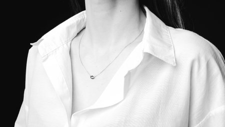 Luxurious Gold and Diamond Jewelry for Anniversary Giftsの写真素材