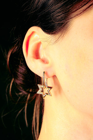 Stylish and Elegant Gold Diamond Jewelry Pieces