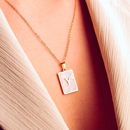 Stylish Gold and Diamond Jewelry for Modern Womenの写真素材