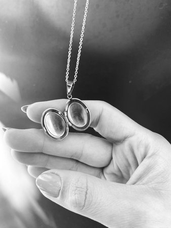 Timeless Luxury Jewelry: Diamonds and Gold Designs