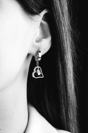 Stylish and Elegant Gold Diamond Jewelry Piecesの写真素材