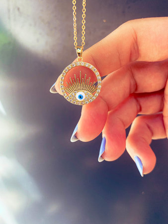 Luxury Bridal Jewelry: Diamonds and Gold Engagement Jewelryの写真素材