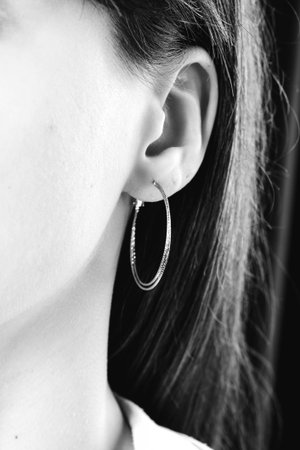 Custom-Made Gold and Diamond Jewelry for Special Momentsの写真素材