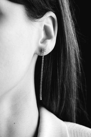 Luxurious Gold and Diamond Jewelry for Anniversary Giftsの写真素材