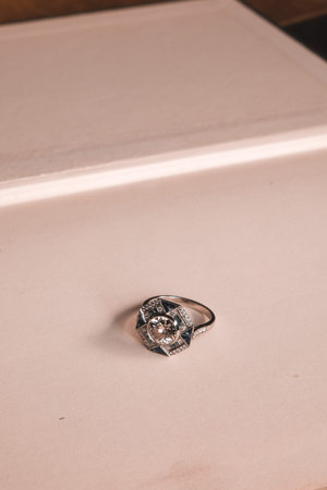 Shimmering Gold and Diamond Jewelry for Evening Elegance