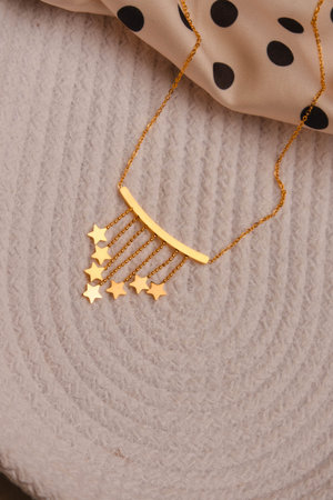 Stylish Gold and Diamond Jewelry for Modern Women