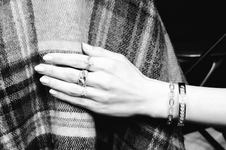 Luxurious Jewelry Pieces: Gold and Diamonds Together