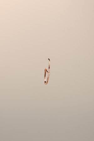 Luxury Bridal Jewelry: Diamonds and Gold Engagement Jewelryの写真素材