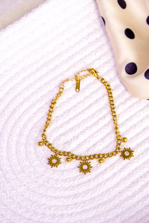 Beautiful Gold and Diamond Cocktail Jewelry