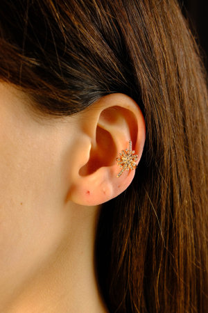 Radiant Gemstone Jewelry with Gold and Diamonds