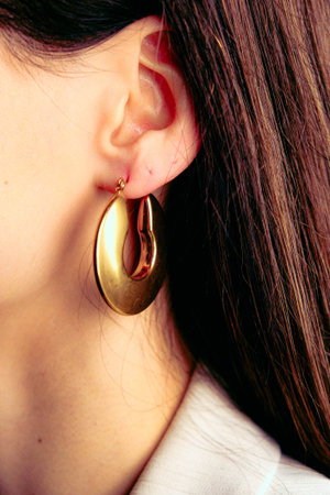 gold earring