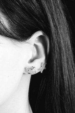 Elegant Gold and Diamond Pendant Necklacesの写真素材