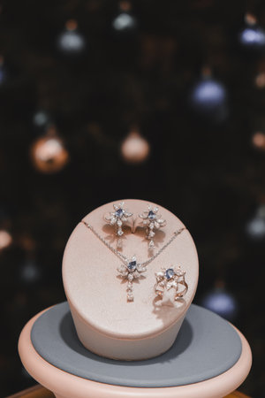 Premium Diamond and Gold Jewelry for Womenの写真素材