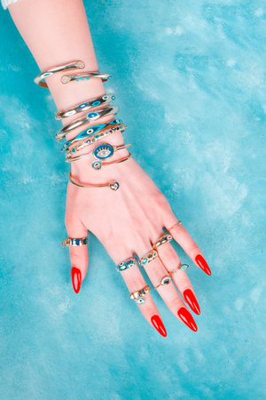 Bold and Elegant Diamond and Gold Statement Piecesの写真素材