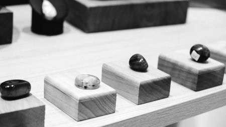 Timeless Luxury Jewelry: Diamonds and Gold Designsの写真素材