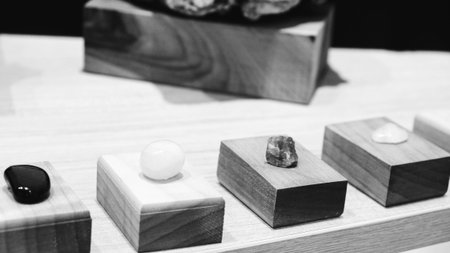 Elegant Diamond and Gold Jewelry for Womenの写真素材