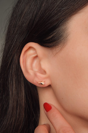Handmade precious jewelry. Bijouterie and jewelery gold and diamonds for women