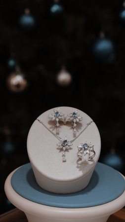 Custom-Made Gold and Diamond Jewelry for Special Momentsの写真素材