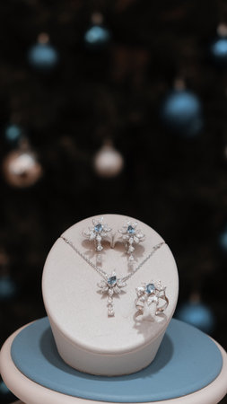 Stylish Gold and Diamond Jewelry for Modern Womenの写真素材