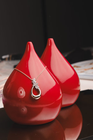 Elegant Diamond and Gold Jewelry for Womenの写真素材