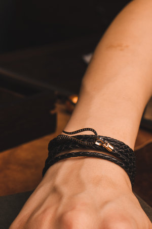 Luxurious Gold and Diamond Jewelry for Anniversary Gifts