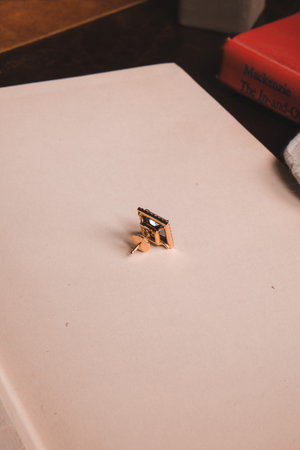 luxury gold and diamond jewelery