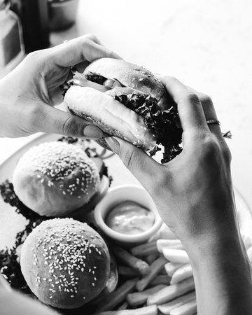 Homemade hamburger with fresh vegetablesの写真素材