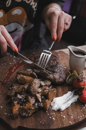 The taste of tender meat, cooked just rightの写真素材