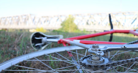 A single-speed bicycle is a type of bicycle with a single gear ratio. These bicycles are without derailleur gears, hub gearing or other methods for varying the gear ratio of the bicycle.の写真素材